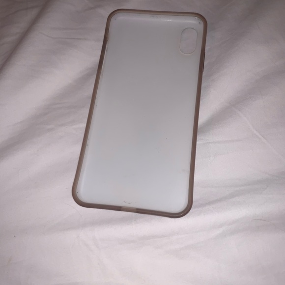 IPhone 8 xs Max case - Picture 2 of 2